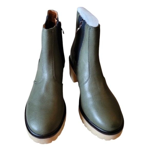 Beast Fashion Platform Combat Army Green Ankle Boots Size 8 New in Box - Picture 4 of 10